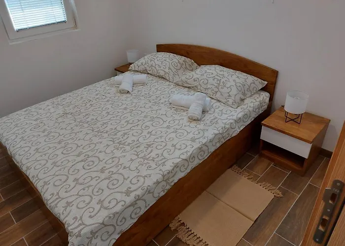 Srebrna Laguna Апартаменты Велико-Градиште